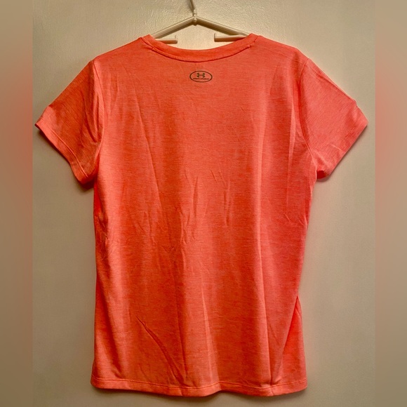 Under Armor, heat gear T-Shirt/ color: neon orange, size large - Picture 2 of 5